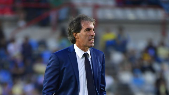 Almada dice que triunfo de Pachuca ante América fue el juego más difícil que ha dirigido