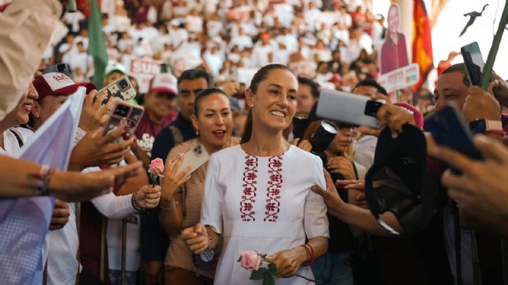 Sheinbaum dice que AMLO llegó a presidencia por 'ambición personal', luego corrige