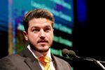 Samuel García celebra que EU eleve tarifas a chips y autos eléctricos chinos