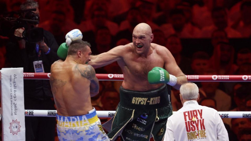 Oleksandr Usyk dio la sorpresa al favorito Tyson Fury y se convirtió en el nuevo rey indiscutido del peso pesado.