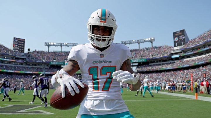 NFL: Jaylen Waddle renueva con Miami Dolphins por 84 mdd