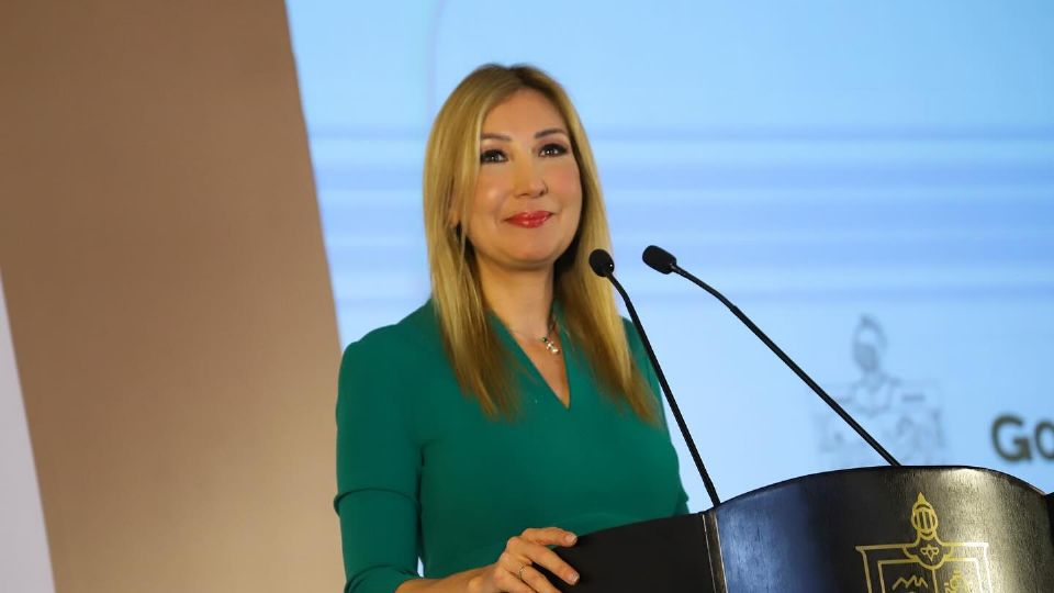 Alma Rosa Marroquín, titular de la Secretaría de Salud de Nuevo León, durante conferencia de prensa