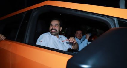 Samuel García rifará Cybertruck si Álvarez Máynez rebasa a Xóchitl en encuestas