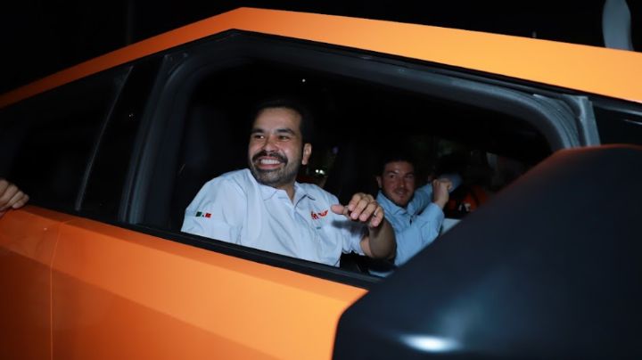 Samuel García rifará Cybertruck si Álvarez Máynez rebasa a Xóchitl en encuestas
