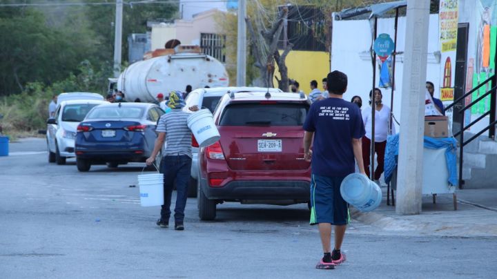 Apagones dejan sin agua a habitantes de Santa Catarina y García