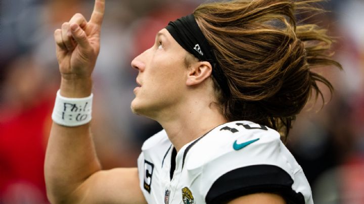 Trevor Lawrence firma el contrato más lucrativo en la historia de la NFL