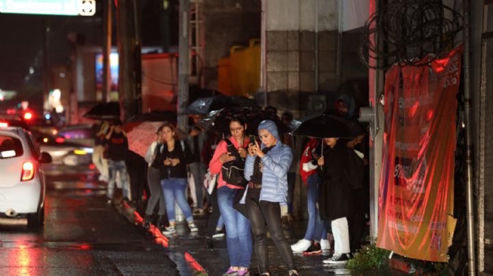 Estado pide no detener el servicio de camiones urbanos pese a fuertes lluvias