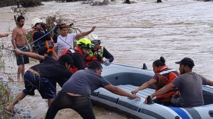 Alberto desbordó 5 ríos en Tamaulipas; desalojan y rescatan a familias atrapadas