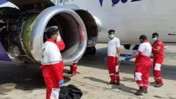 Muere mecánico tras ser succionado por el motor de un avión en Irán