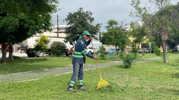 Fumigan contra el dengue y limpian parque Arroyo Seco en Monterrey