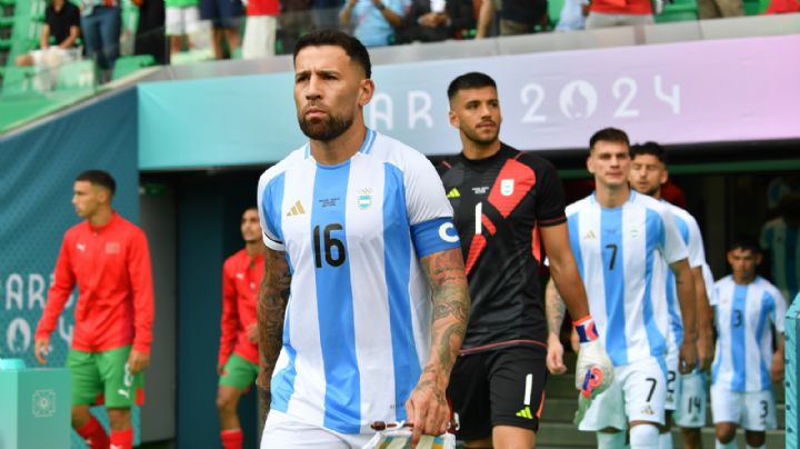 ¡Bochorno olímpico! Botellazos, invasión y el VAR marcan la derrota de Argentina ante Marruecos