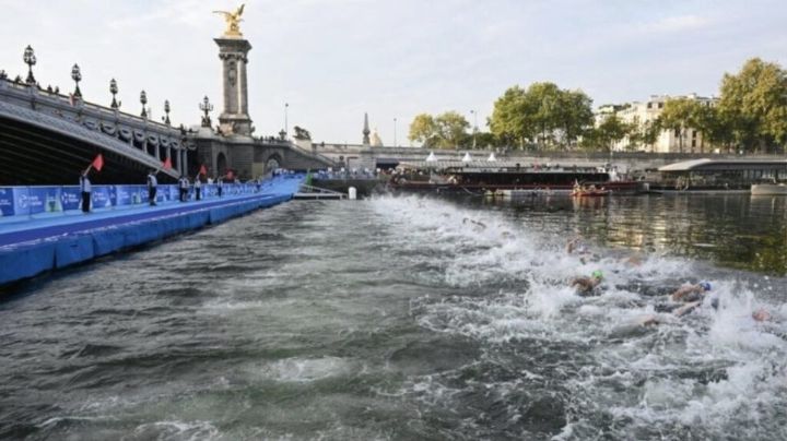 París 2024: Ocasiona malestares y vómito a deportistas nadar en el río Sena