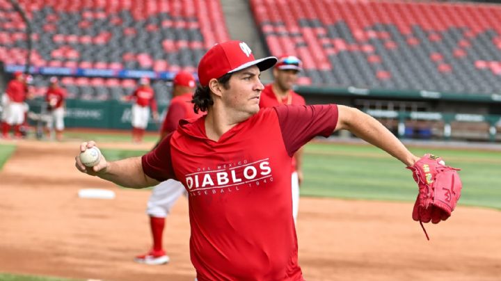 VIDEO: Trevor Bauer exhibe carencias de estadios en México