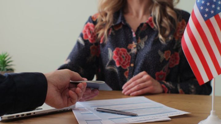 ¿Qué es la Cita Azul para la visa y cómo aplicar a ella?
