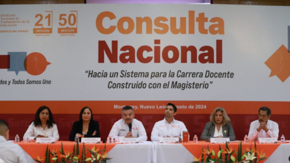 SNTE inicia consulta nacional para reforma de carrera magisterial