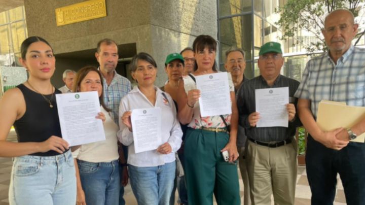 Colectivo manifiesta su apoyo a trabajadores del Poder Judicial en Nuevo León