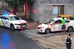 Jóvenes roban auto, se pasean por una hora y son detenidos en Monterrey