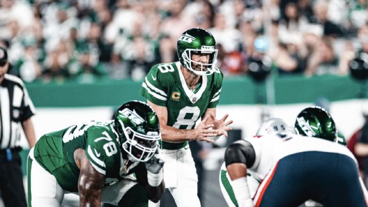 NFL: Aaron Rodgers lidera a los Jets a una victoria contundente ante Patriots
