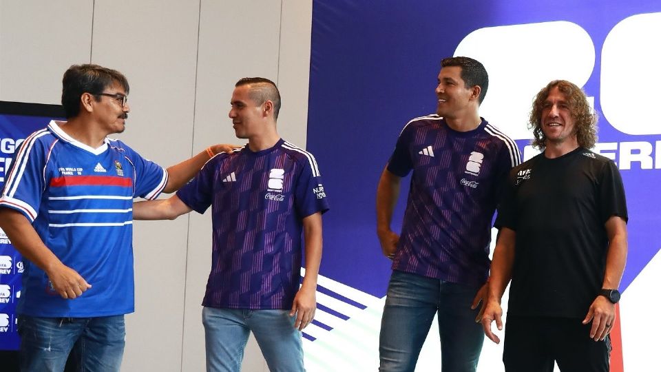 Exjugadores como Paul Aguilar, Francisco 'Maza' Rodríguez y Carles Puyol convivieron con aficionados regiomontanos