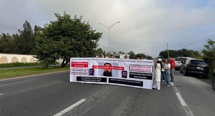 Protestan en Carretera Nacional por presunto fraude inmobiliario