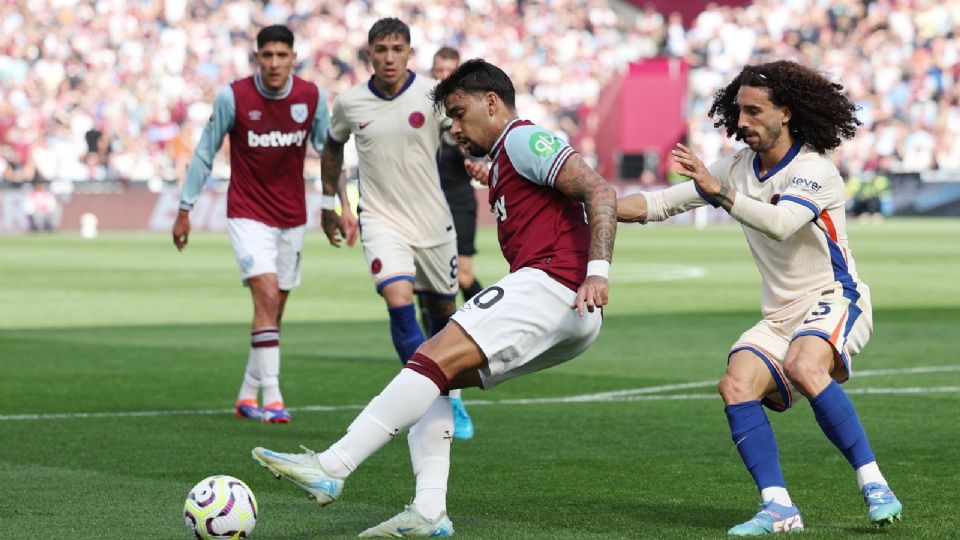 Edson Álvarez y el West Ham cayó 3-0 frente al Chealsea