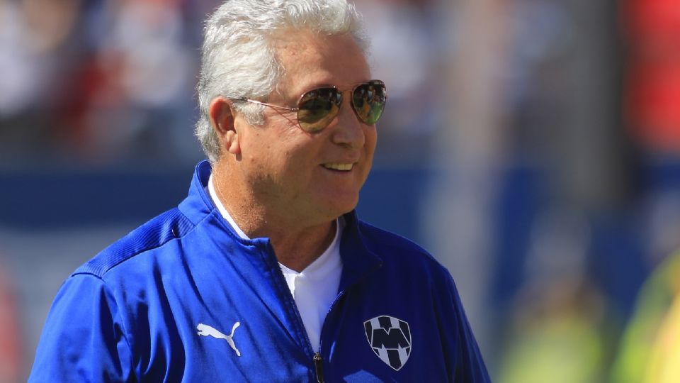 'Vuce' es el técnico más ganador en la historia de Rayados