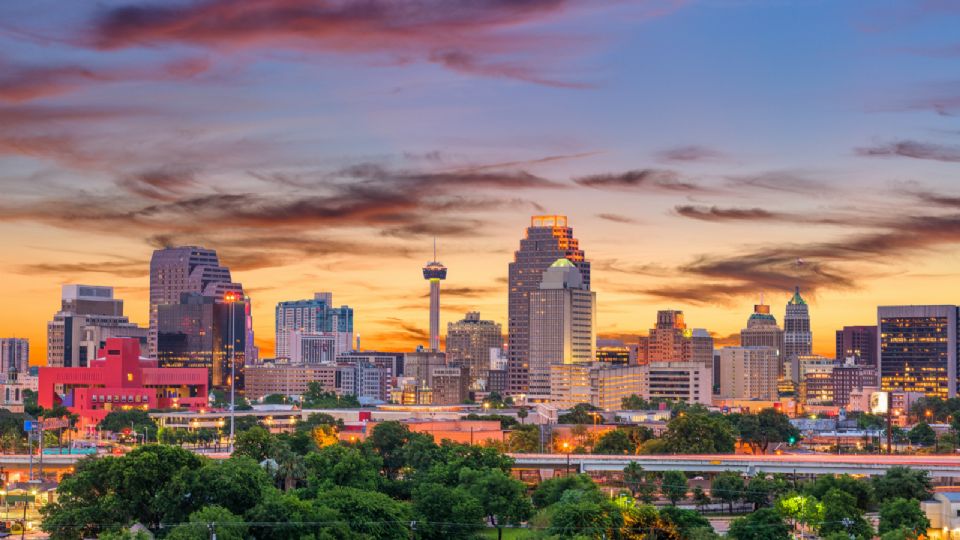 Déjate llevar por la magia de San Antonio.