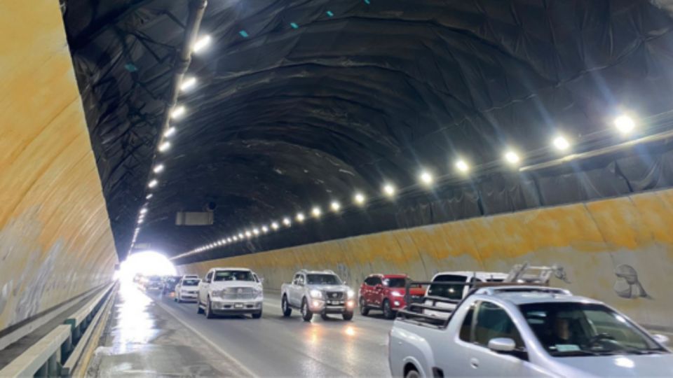 Túnel de la Loma Larga.