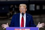 Trump promete eliminar los permisos humanitarios para migrantes