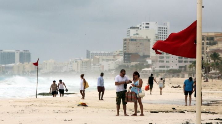 Tormenta 'Helene' toca tierra en Cozumel; activan alerta roja en Quintana Roo 