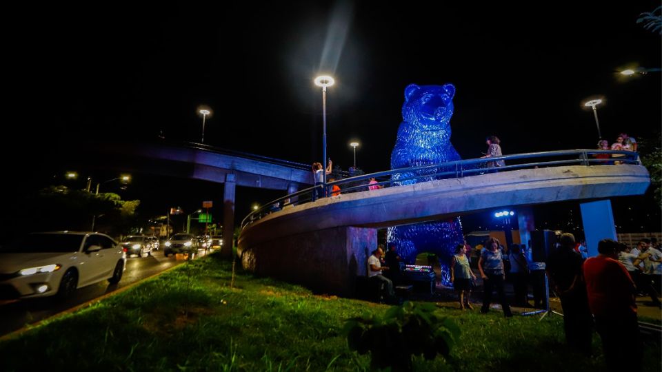 'El Residente', estatua de oso en Monterrey