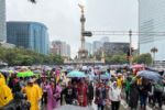 Padres y estudiantes marchan en CDMX por los 10 años del caso Ayotzinapa