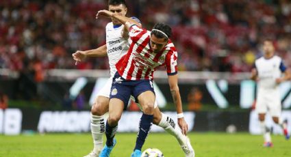 ‘Tecatito’ salva a Rayados de perder en casa de Chivas