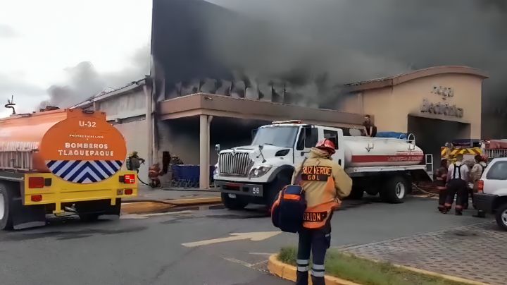 Se incendia un supermercado en Zapopan, Jalisco
