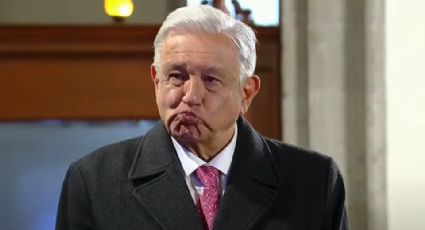 AMLO llora al escuchar canción dedicada en su última mañanera