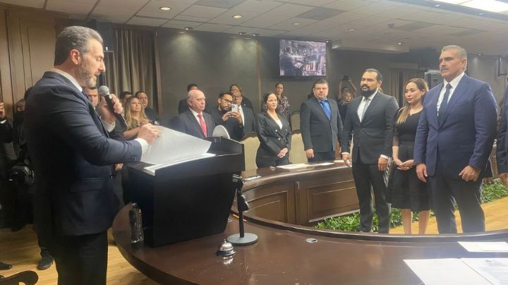 Adrián de la Garza celebra su primera sesión de Cabildo y nombra a su gabinete 