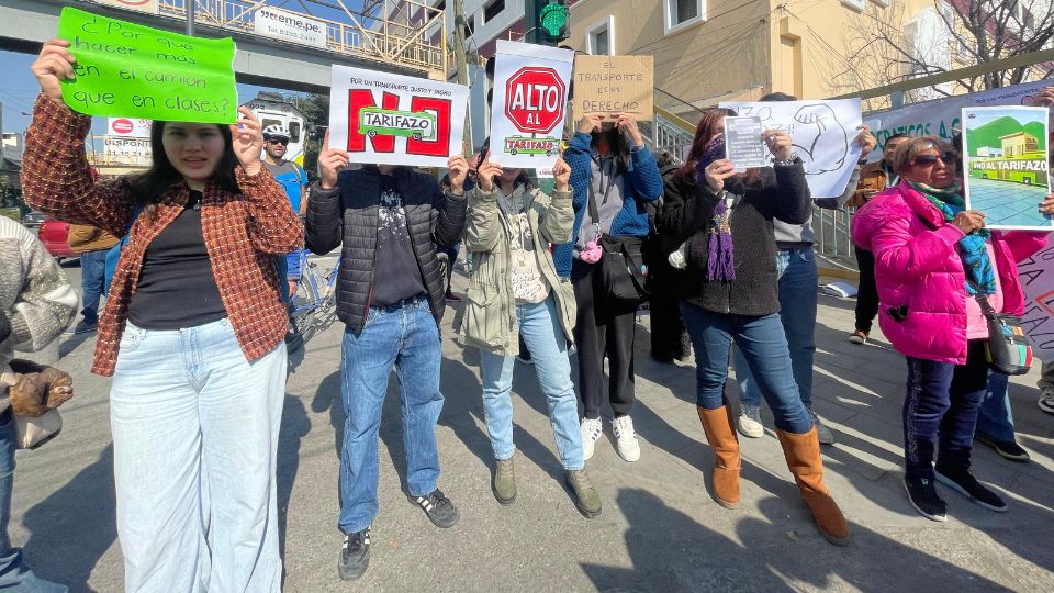 Manifestación contra el aumento de la tarifa del transporte público.