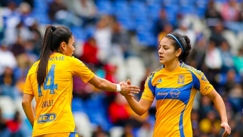 Tigres Femenil golea a Puebla y Ovalle hace historia con su gol 121