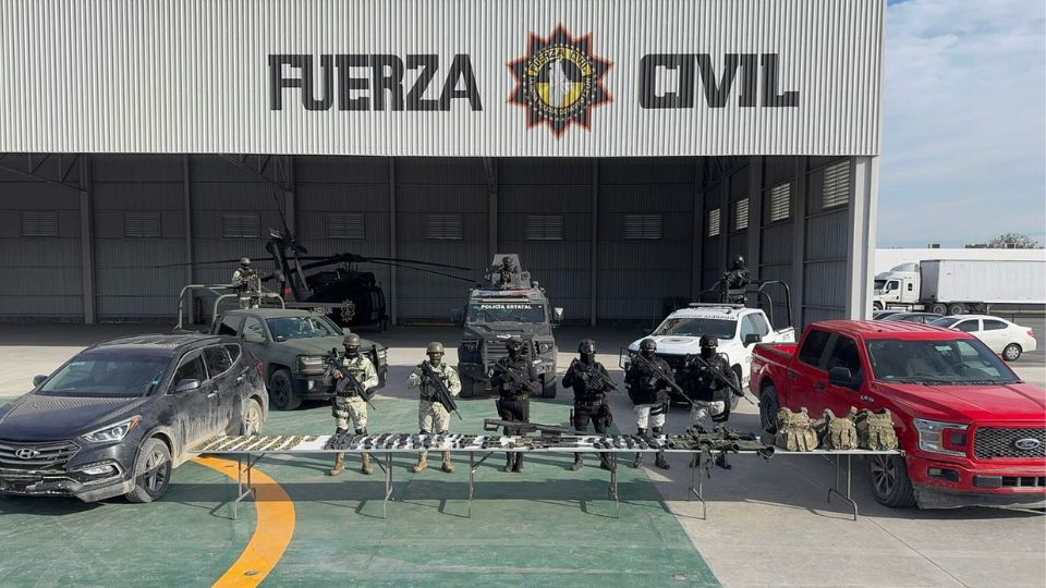 Armas y autos decomisados en brecha de Galeana e Iturbide