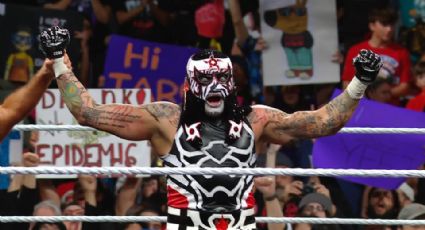 Penta pone en alto a México con emotivo y triunfal debut en WWE