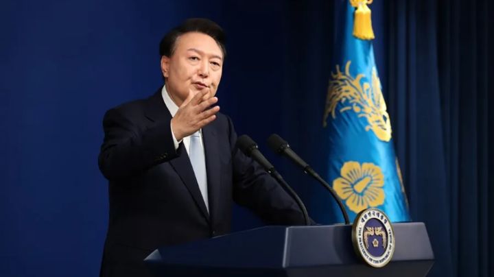 Arrestan al presidente surcoreano Yoon Suk-yeol en Seúl