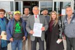 Presentan demanda colectiva contra el aumento en las tarifas de los camiones de NL