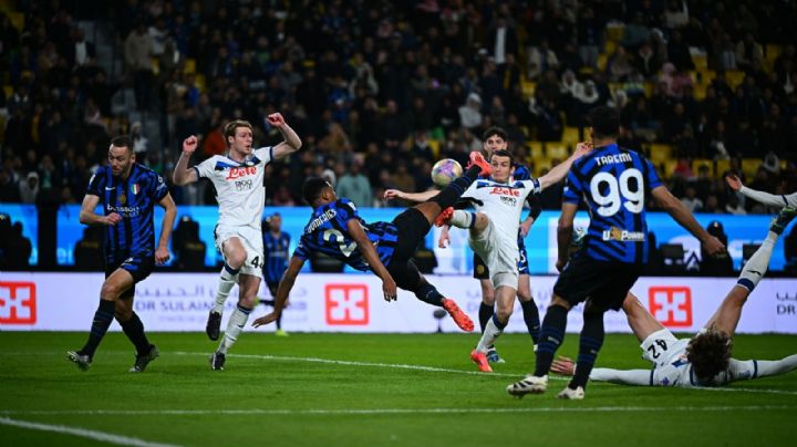 Italia: Denzel Dumfries lleva al Inter a la final de la Supercopa con un doblete