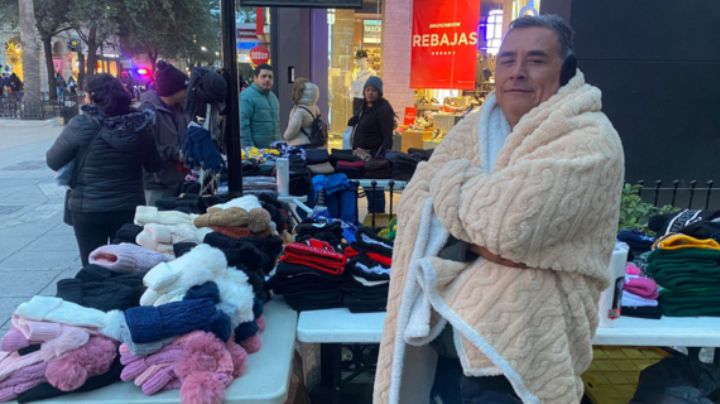 Temperaturas bajo cero dejan altas ventas a puesteros del centro de Monterrey