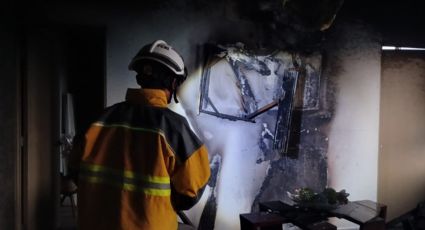 Muere menor tras incendio; dormía con su celular conectado al cargador en NL