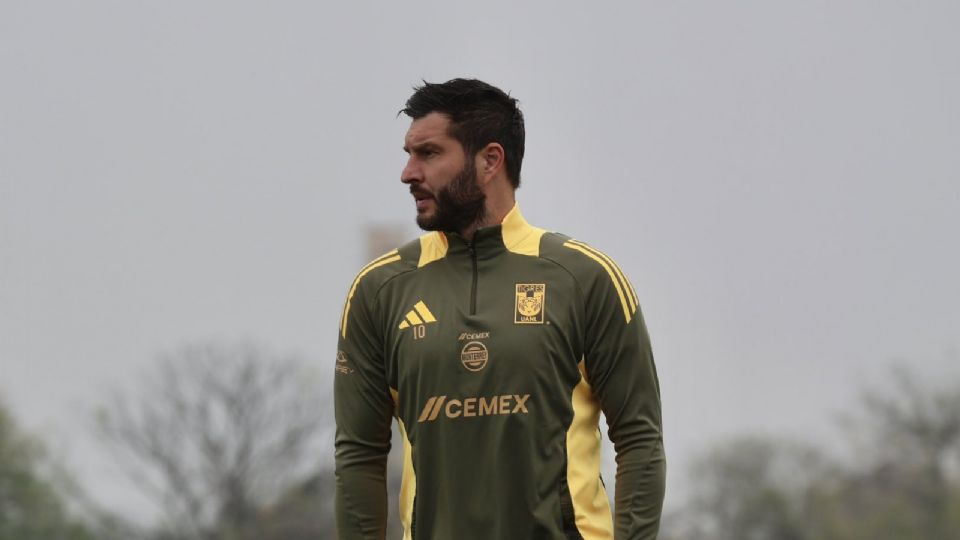 Gignac sale lastimado del entrenamiento: ¿Se perderá el partido ante Chivas?