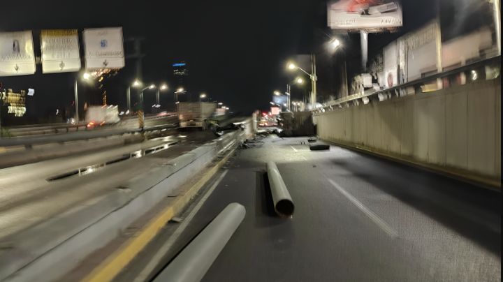Cierran Morones Prieto en Monterrey tras volcadura de tráiler; reportan tráfico lento