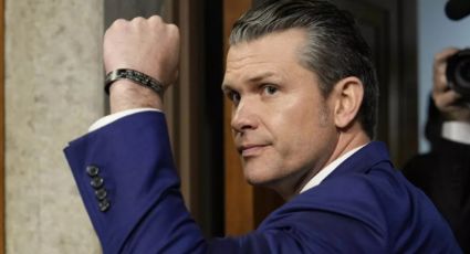 Senado de EU confirma a Pete Hegseth como secretario de Defensa