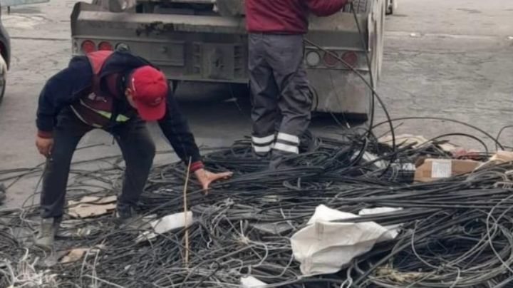 Retiran en Santa Catarina 10 mil metros de cable en desuso