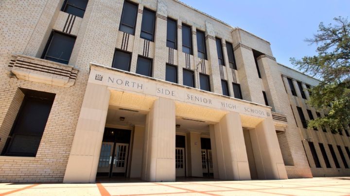 Hay alumnos que no hablan inglés: Maestro pide redadas antimigrantes en escuela de Texas